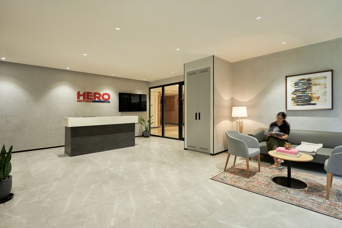 Hero office by OfficeBanao