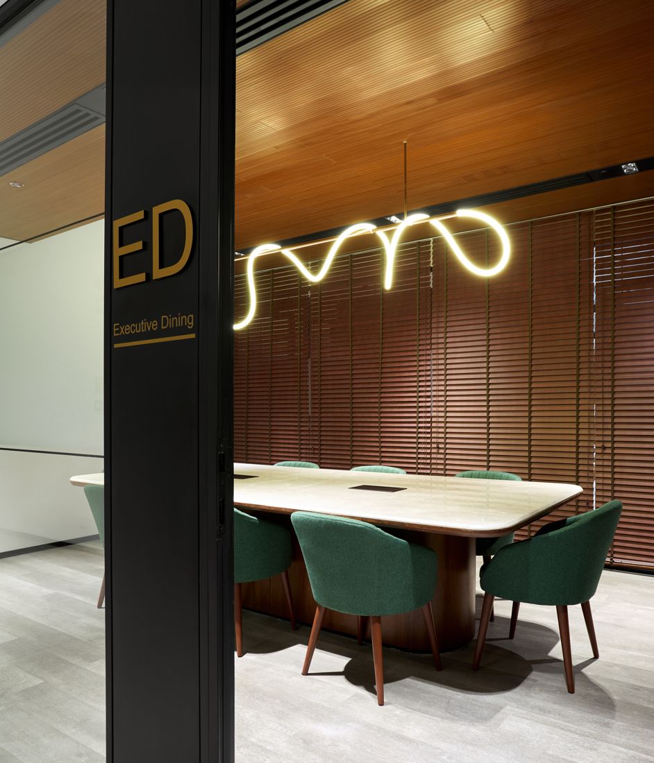 Samtel office by OfficeBanao